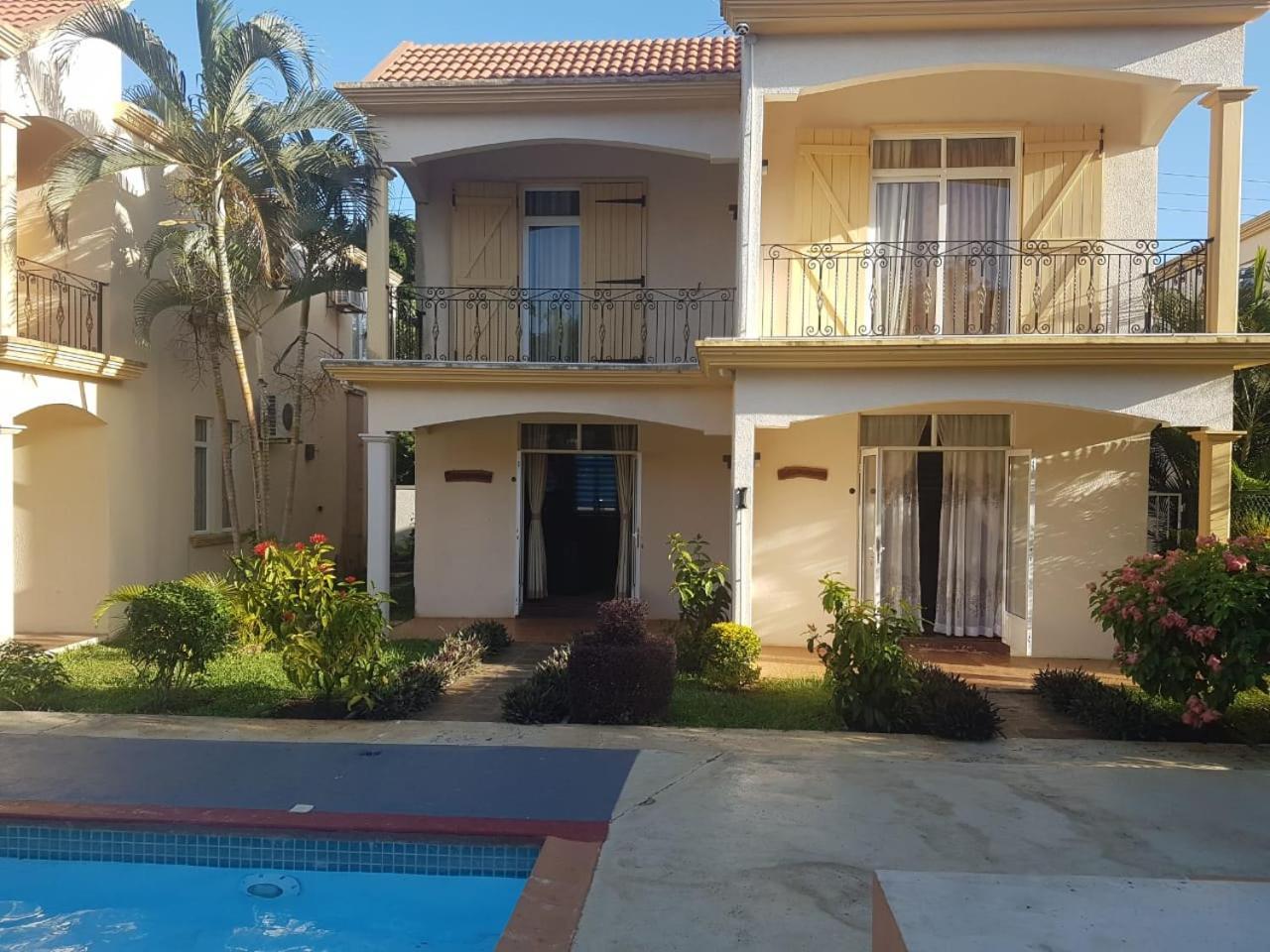 Garcon Des Iles Villa Mont-Choisy Bagian luar foto