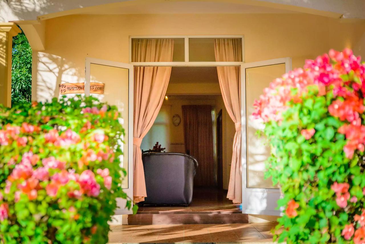 Garcon Des Iles Villa Mont-Choisy Bagian luar foto